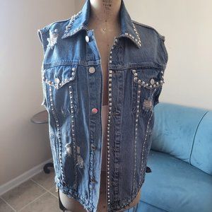 Zara Vest L